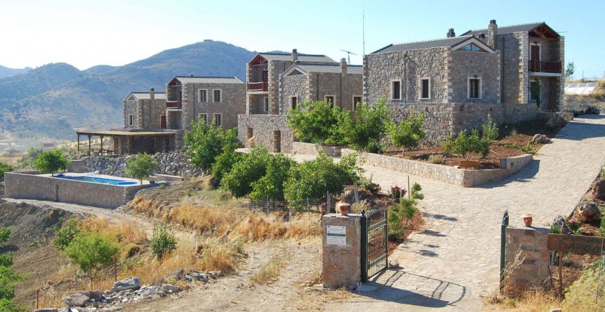Stone-built guesthouse buildings in Crete